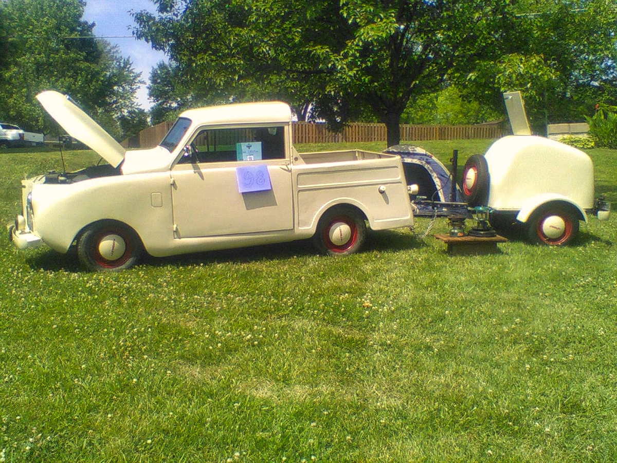 COM98 - Dave & Jan Littleton(MO) 1948 Pickup.jpeg